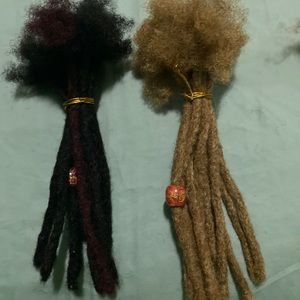 Human hair loc extensions 50$ a bundle of 12